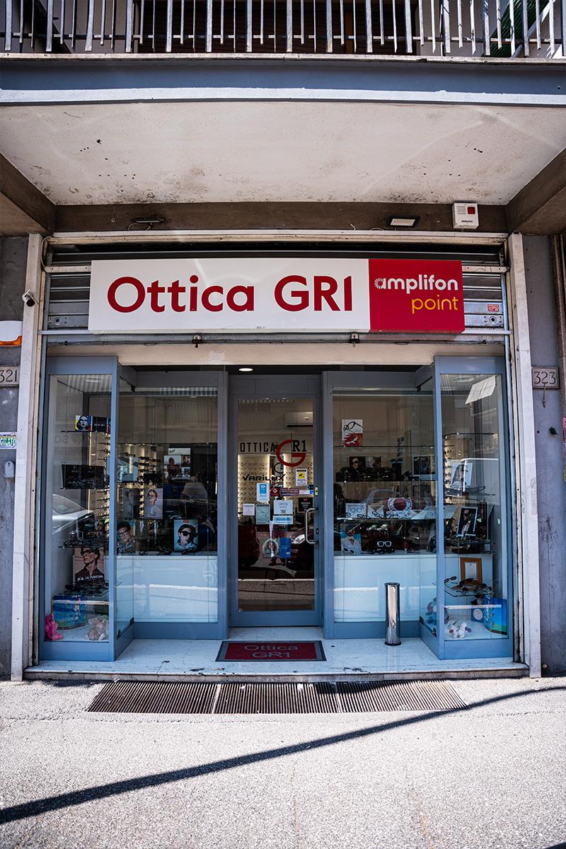 Ottica GR1 - Interno del negozio